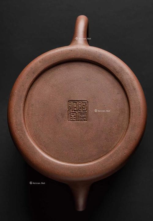 紫砂壶底落款大清贡品