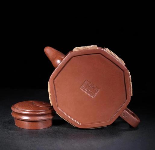 紫砂壶大师陈仲美印章