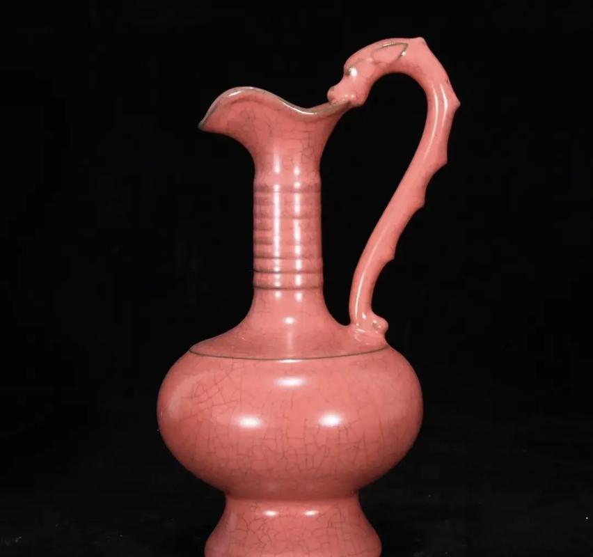 宋代汝窑红釉瓷器图片