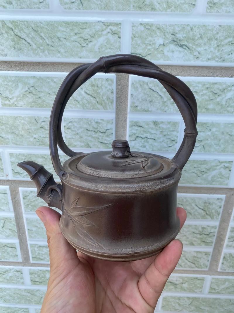 李宝珍竹节紫砂壶图片