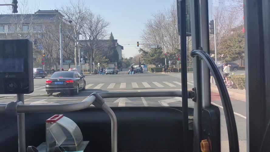 北京动物园公交枢纽站