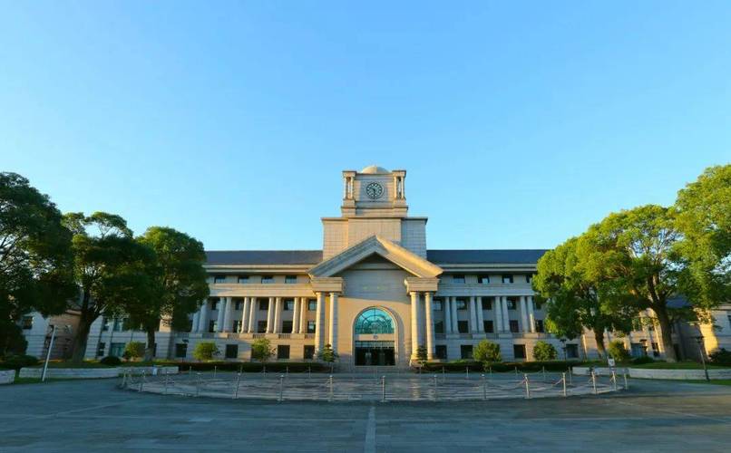 上海金山区有哪些大学