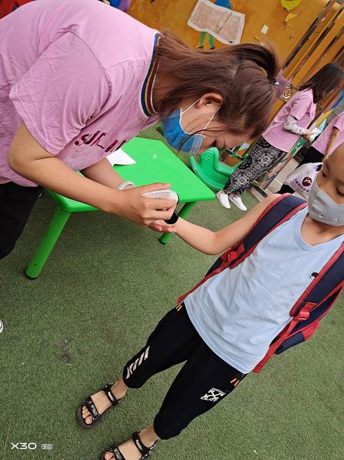 成都蒙特梭利幼儿园学费