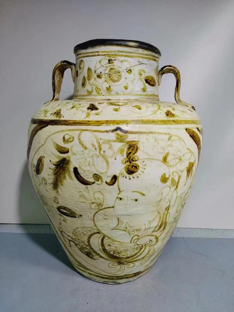 博物馆宋代磁州窑瓷器