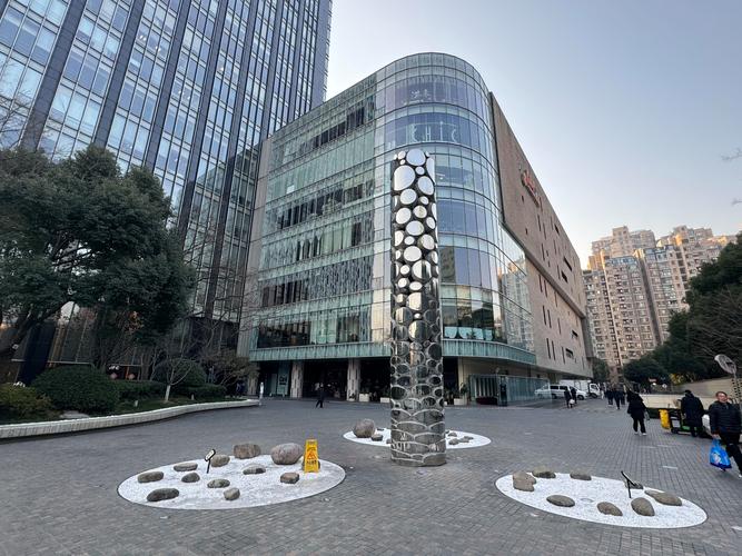 上海古北国际财富中心