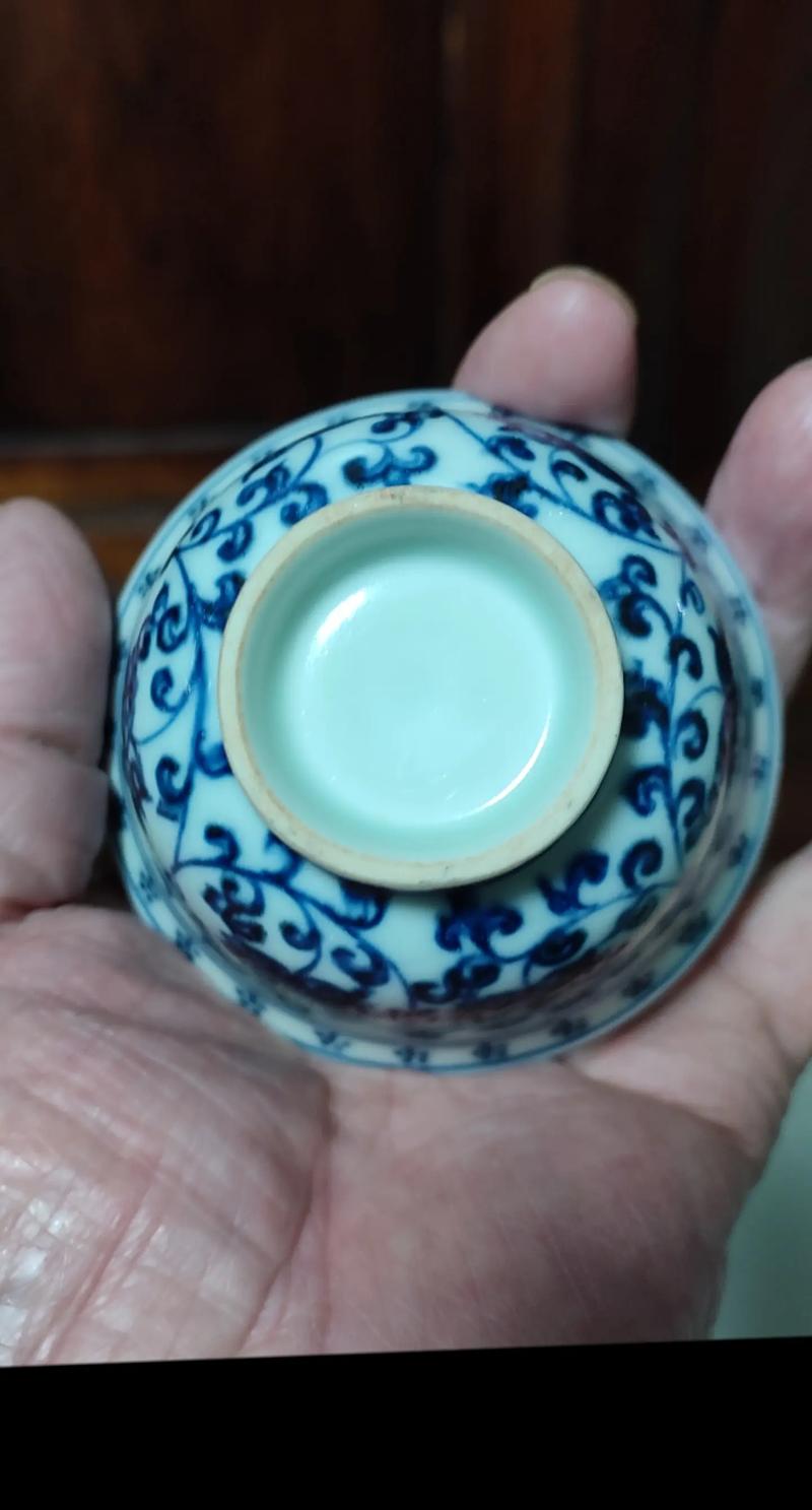 永乐年制青花瓷器茶杯