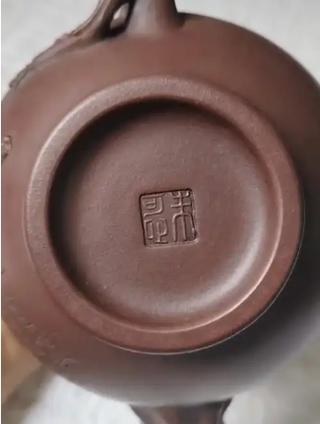 紫砂壶落款字体看不懂