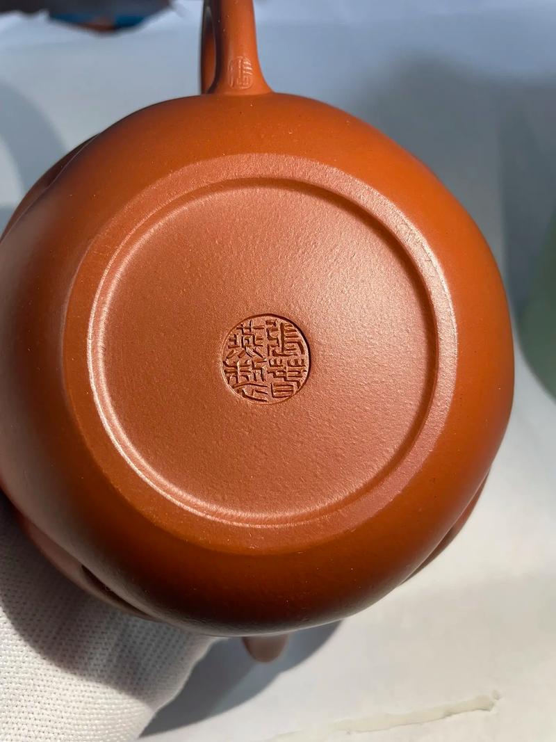 紫砂壶落款字体看不懂