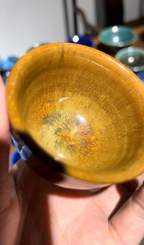 民国磁州窑黄釉碗瓷器