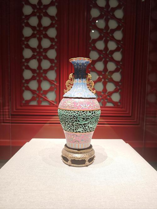 北京卖瓷器摆件的地方