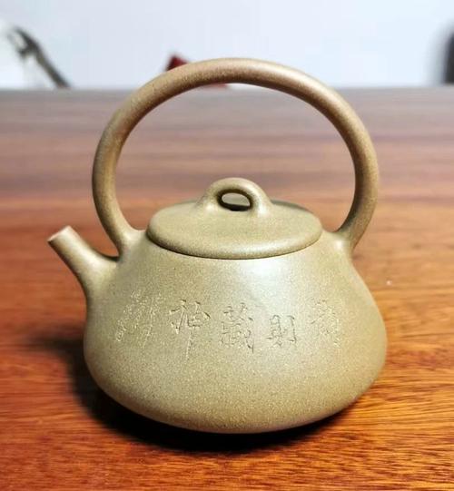 紫砂壶名家周寅健介绍