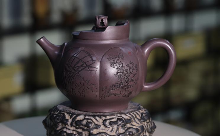 杨彭年蝙蝠祝寿紫砂壶