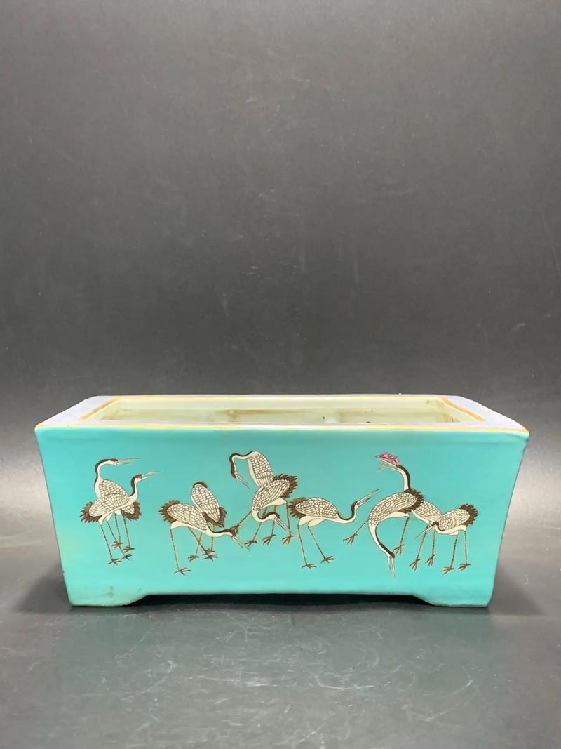 瓷器有仙鹤是哪个朝代