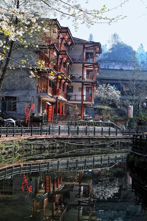 成都到上里古镇多少公里