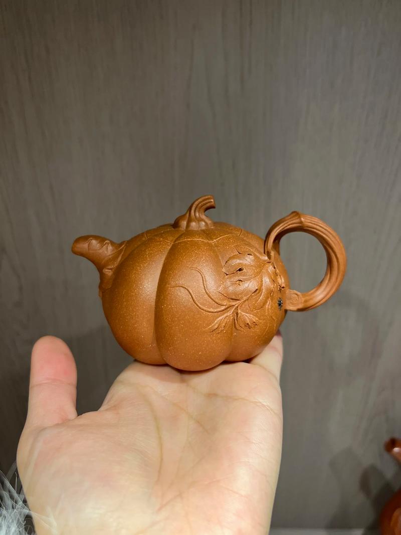 李霓紫砂壶升值空间大