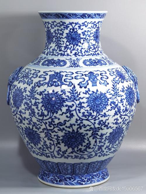 清代乾隆青花瓷器图片