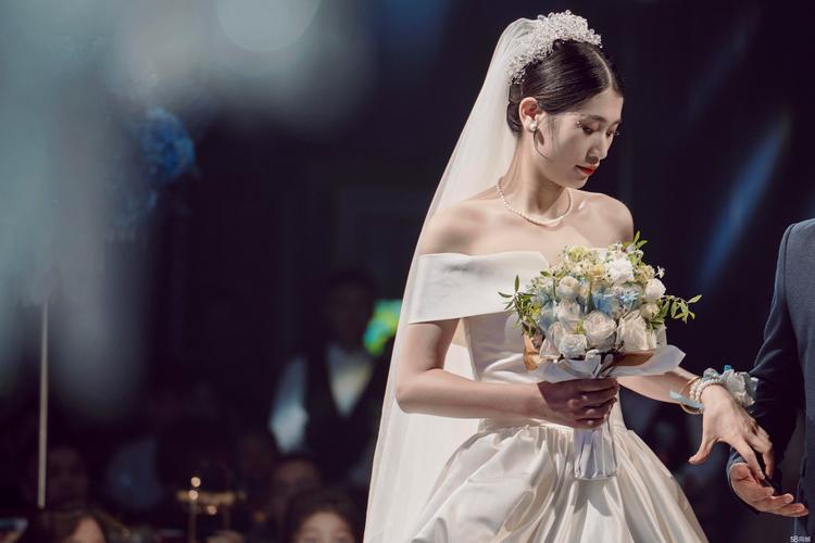 成都金夫人婚纱摄影地址