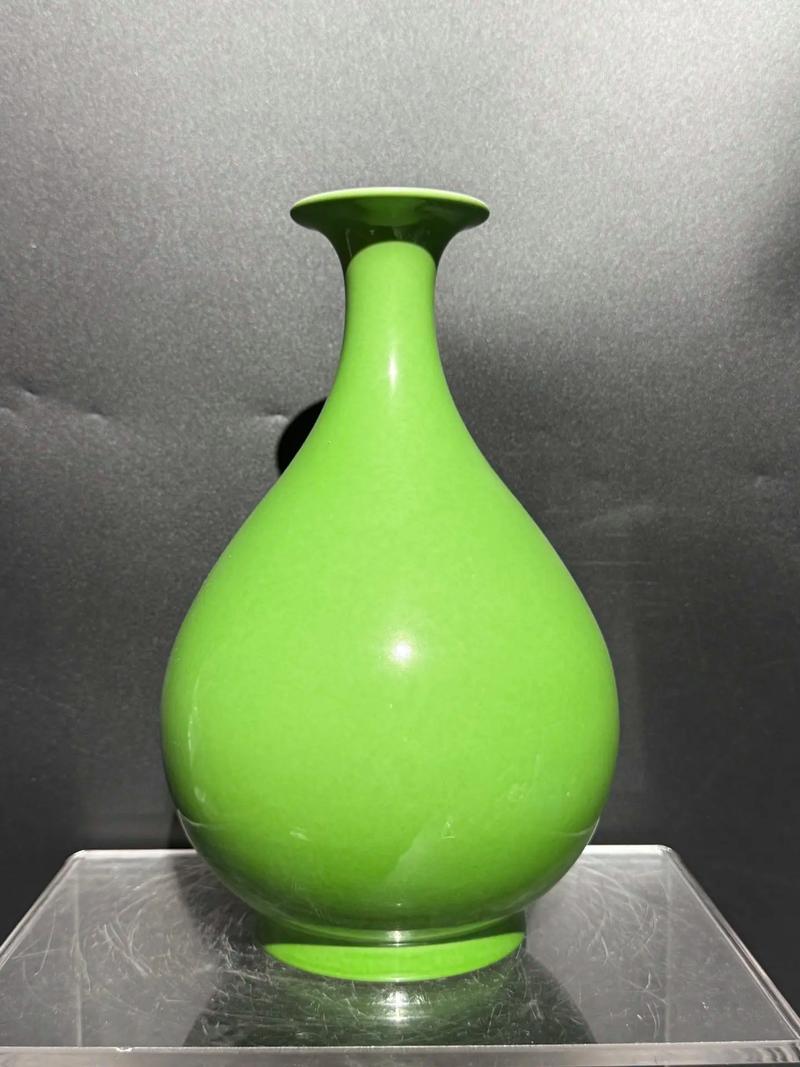 雍正雍正宝石绿釉瓷器