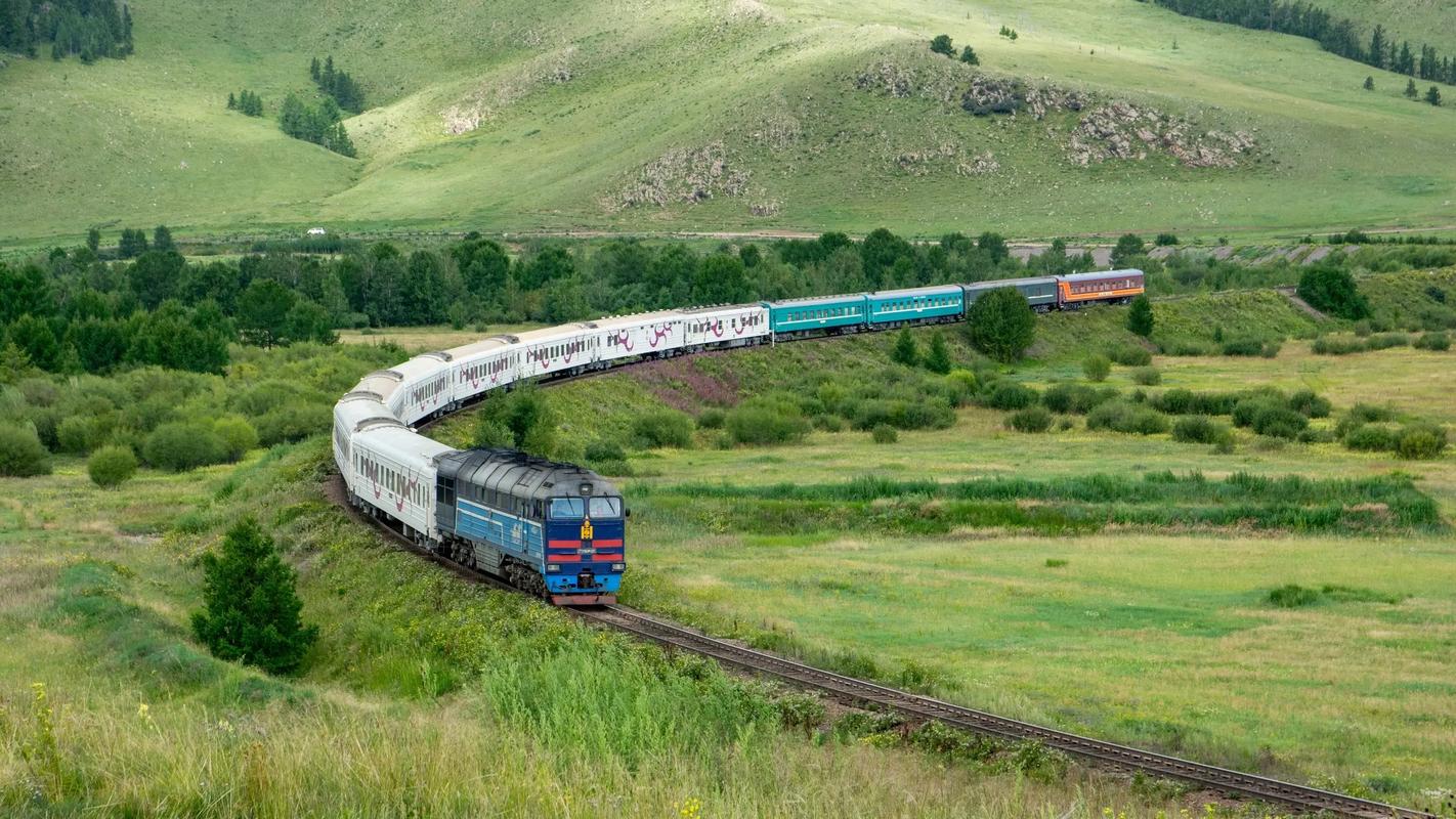 北京到乌兰察布的火车