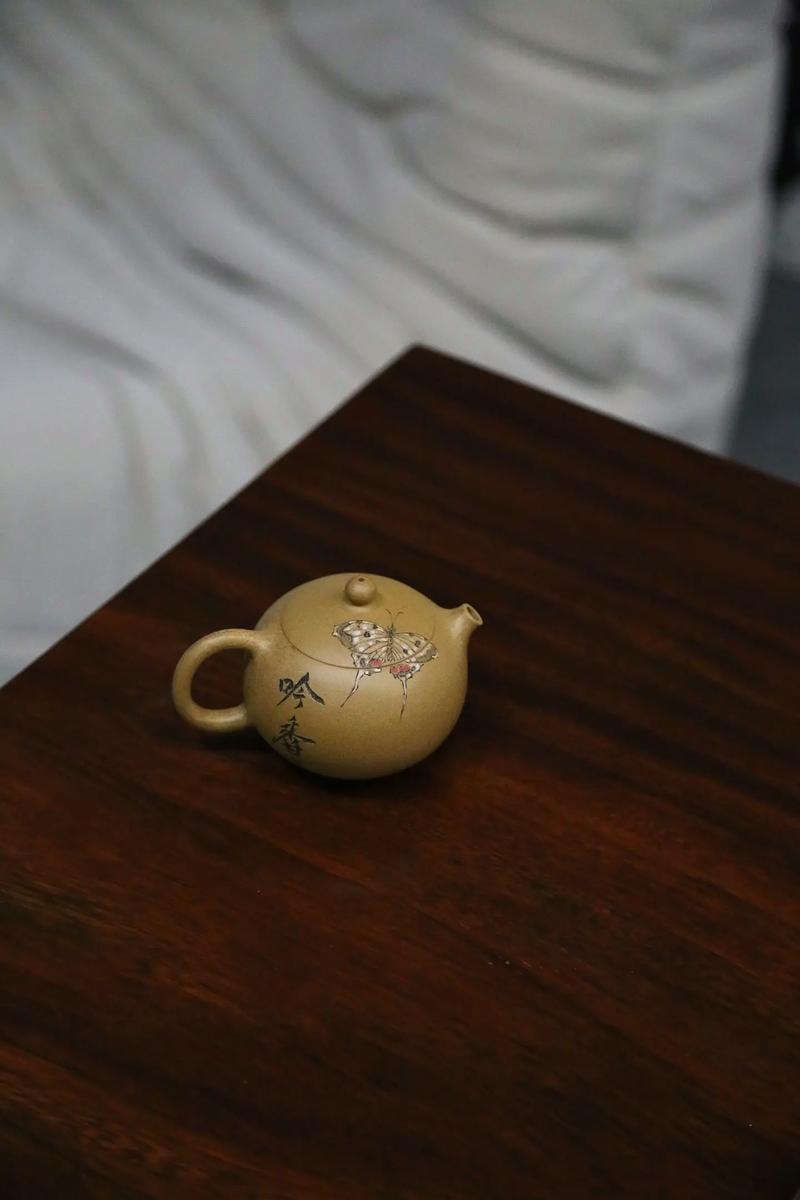 杨建英紫砂壶收藏价值