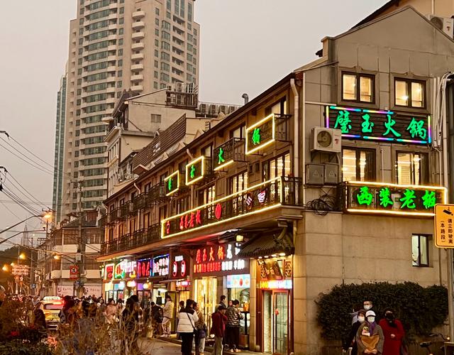 上海有名的小吃一条街