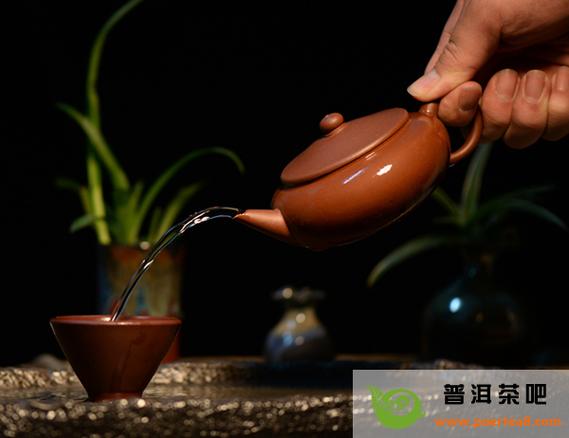 紫砂壶泡茶倒茶叶麻烦