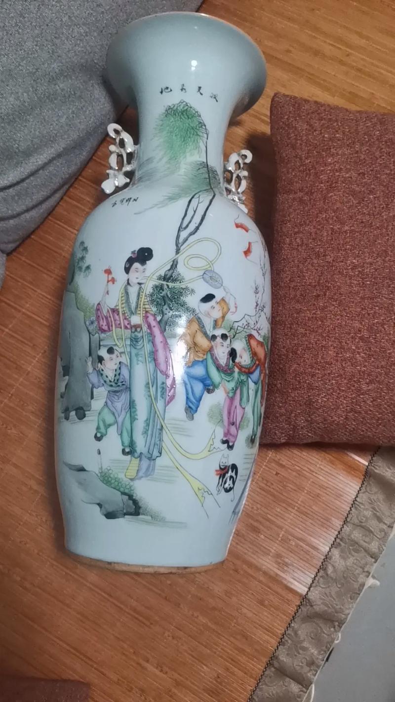 民国嫁妆胆瓶瓷器图片