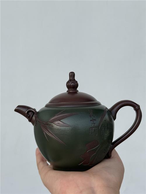 周春兰 紫砂壶值钱吗