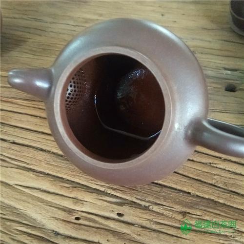 紫砂壶怎么除壶内茶山