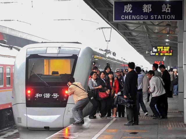 成都火车北站到十陵车站