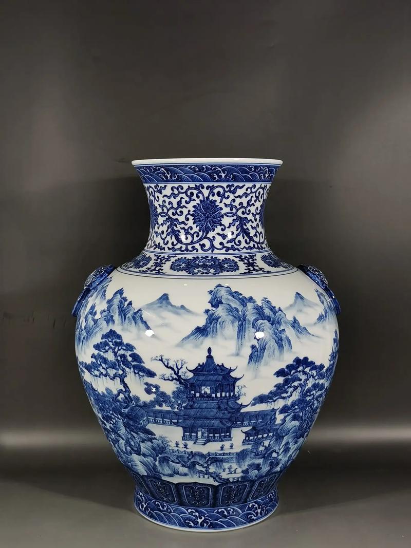 乾隆青花官窑瓷器图片