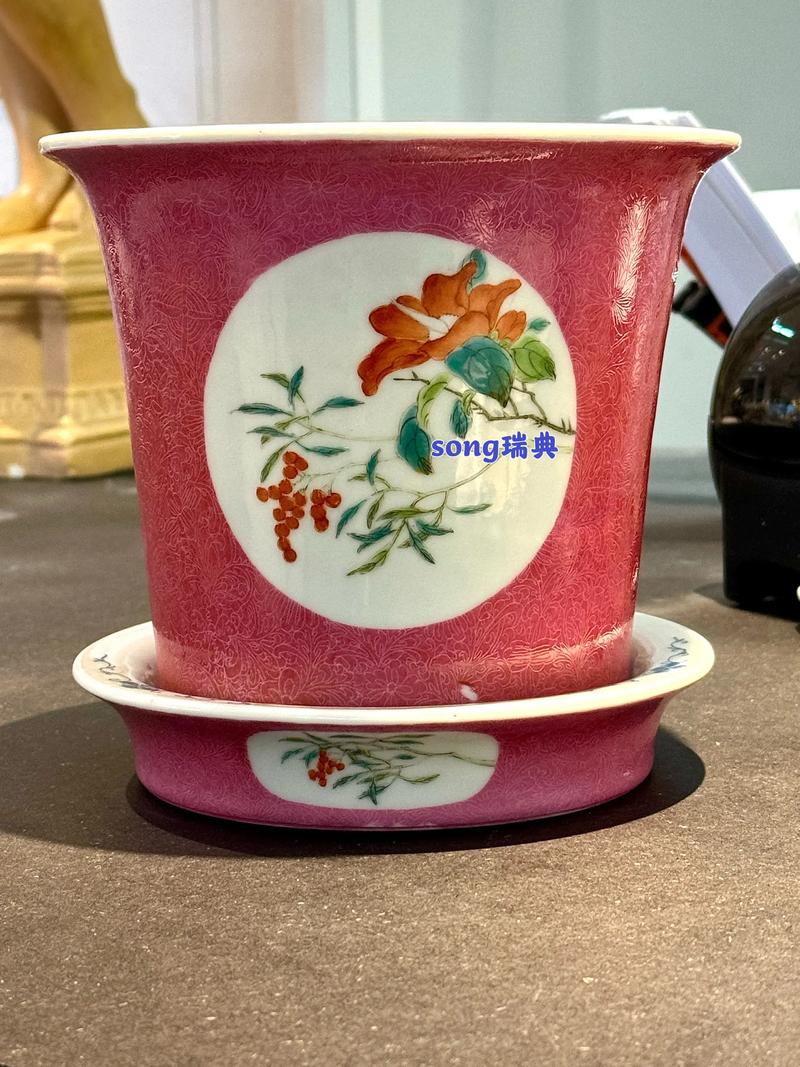 民国粉彩花盆瓷器价格
