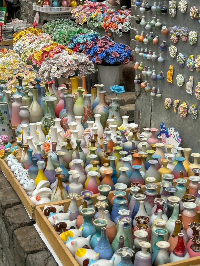 景德镇瓷器一条街饰品