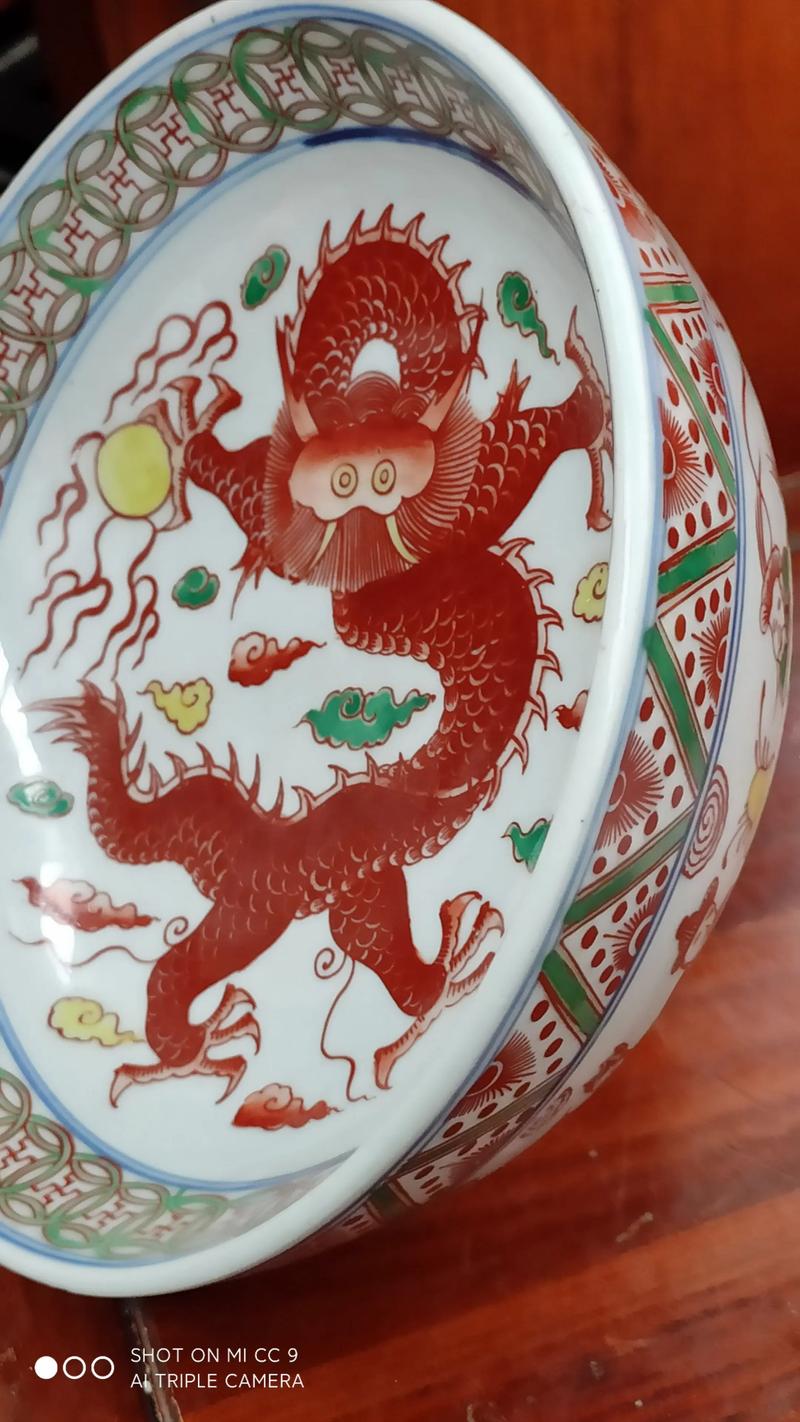 万历红绿彩瓷器的价值