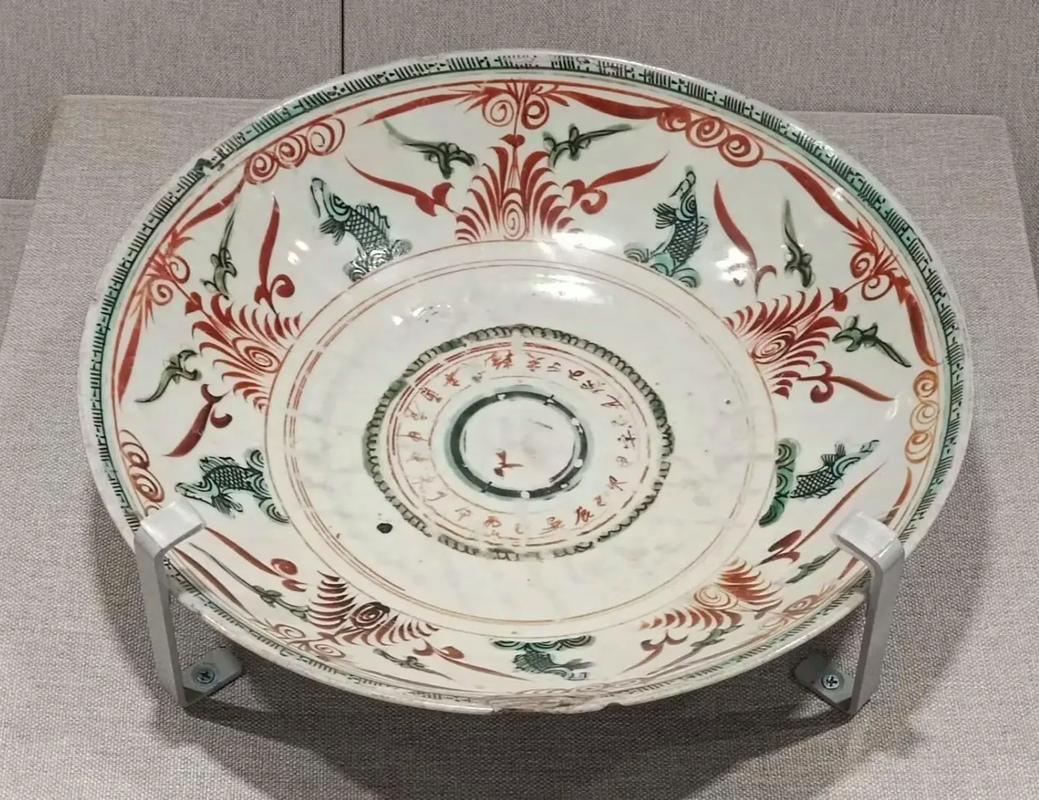 万历红绿彩瓷器的价值