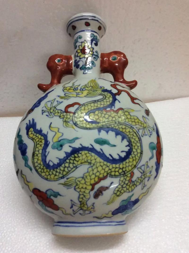 大明成化瓷器值多少钱