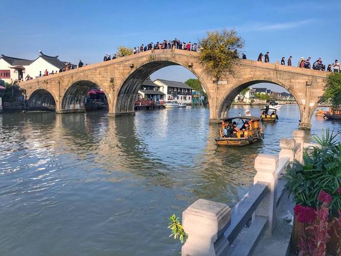 上海朱家角古镇旅游区