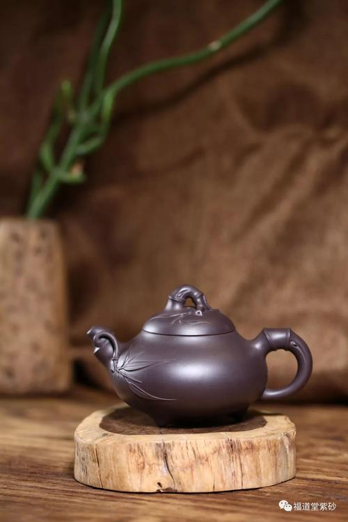 许卫中紫砂壶的实物照