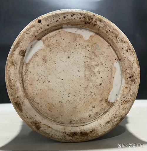 元代孔雀绿釉瓷器图片