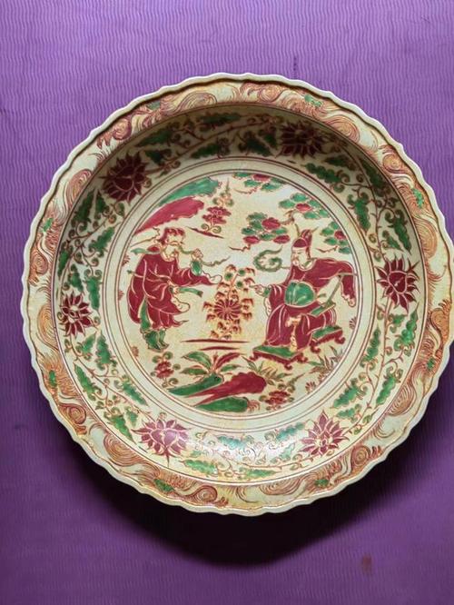 国家博物馆红绿彩瓷器