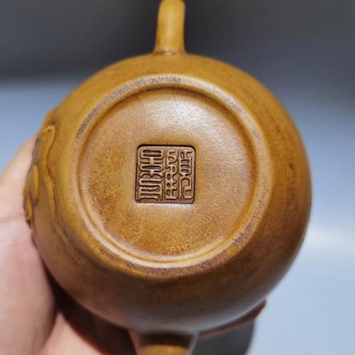 顾景舟紫砂壶底部鉴定