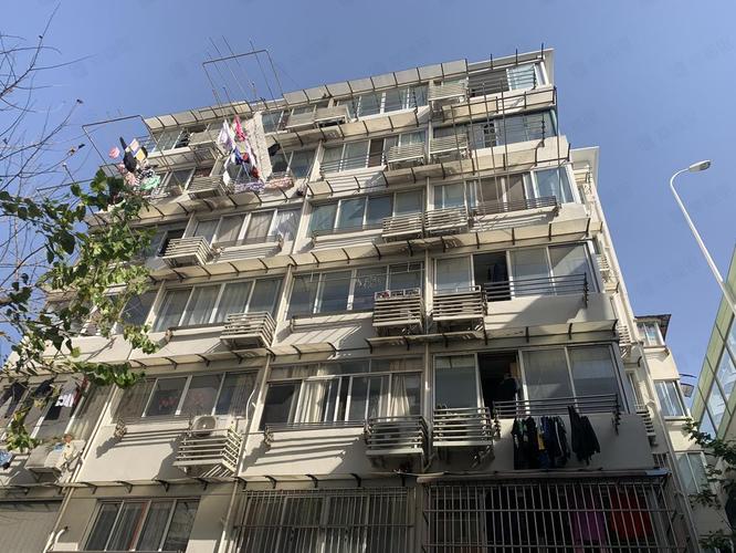 上海市宜山路600号