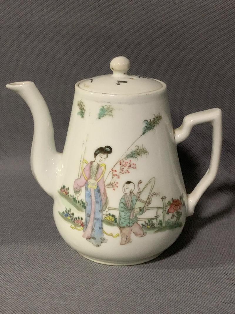 余远生的瓷器价格如何