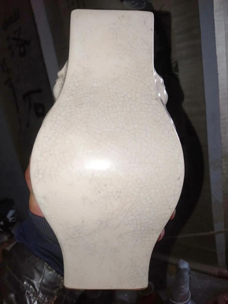 北宋汝官窑月白釉瓷器