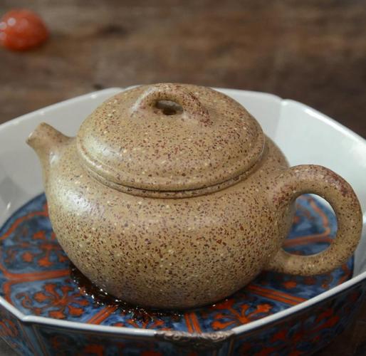 市面上真紫砂壶的颜色