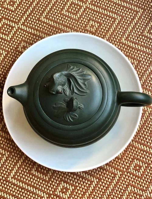 市面上真紫砂壶的颜色