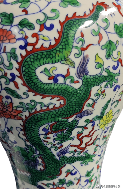 乾隆五彩瓷器龙纹价格