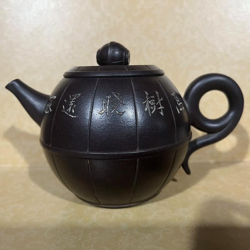 焐灰壶跟黑紫砂壶分别