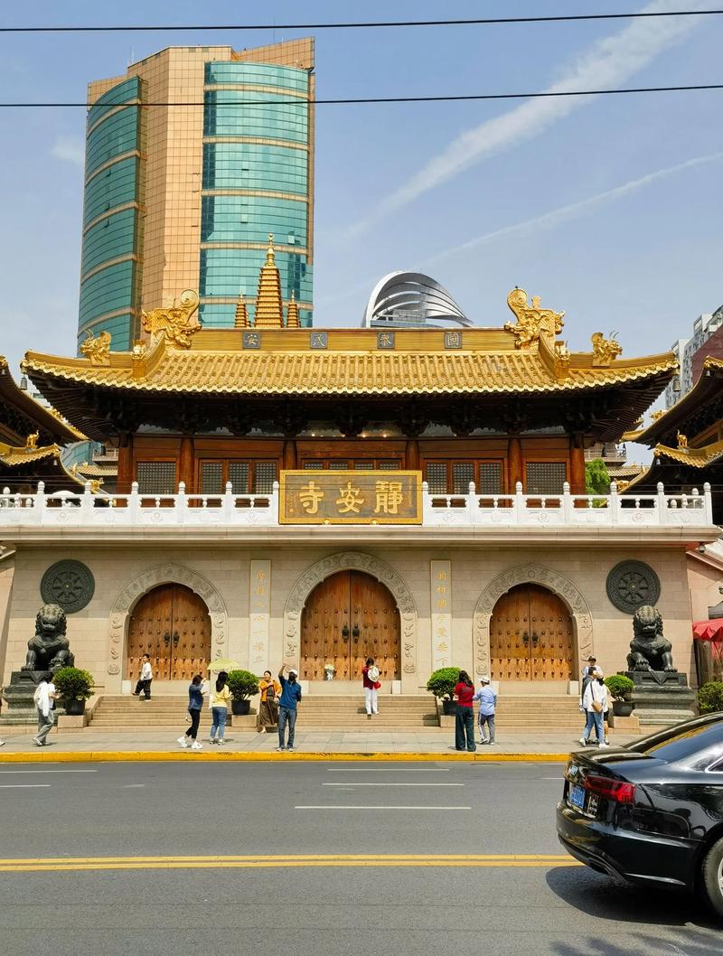 上海静安寺属于哪个区