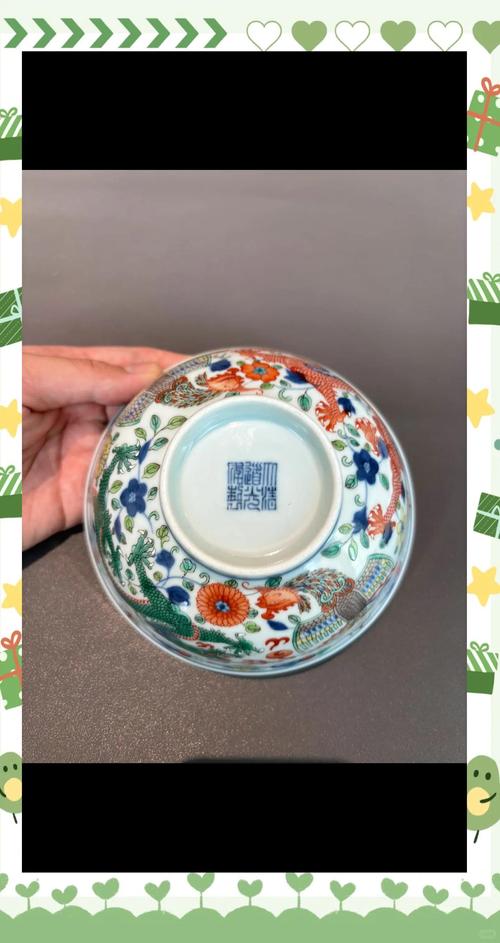 瓷器彩釉开片规律鉴定